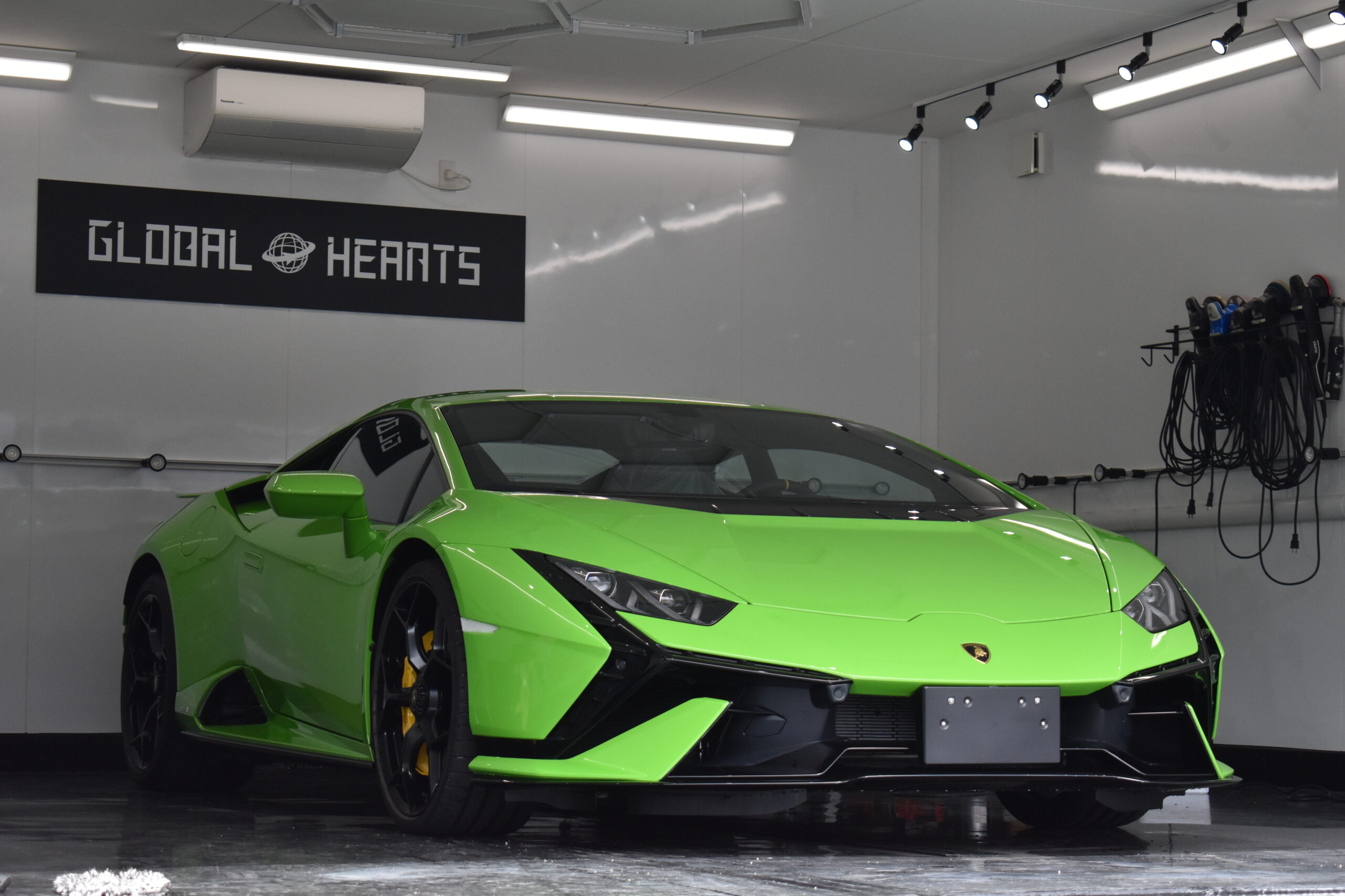 Lamborghini　Huracán Tecnica　carWASH　BODY maintenance！