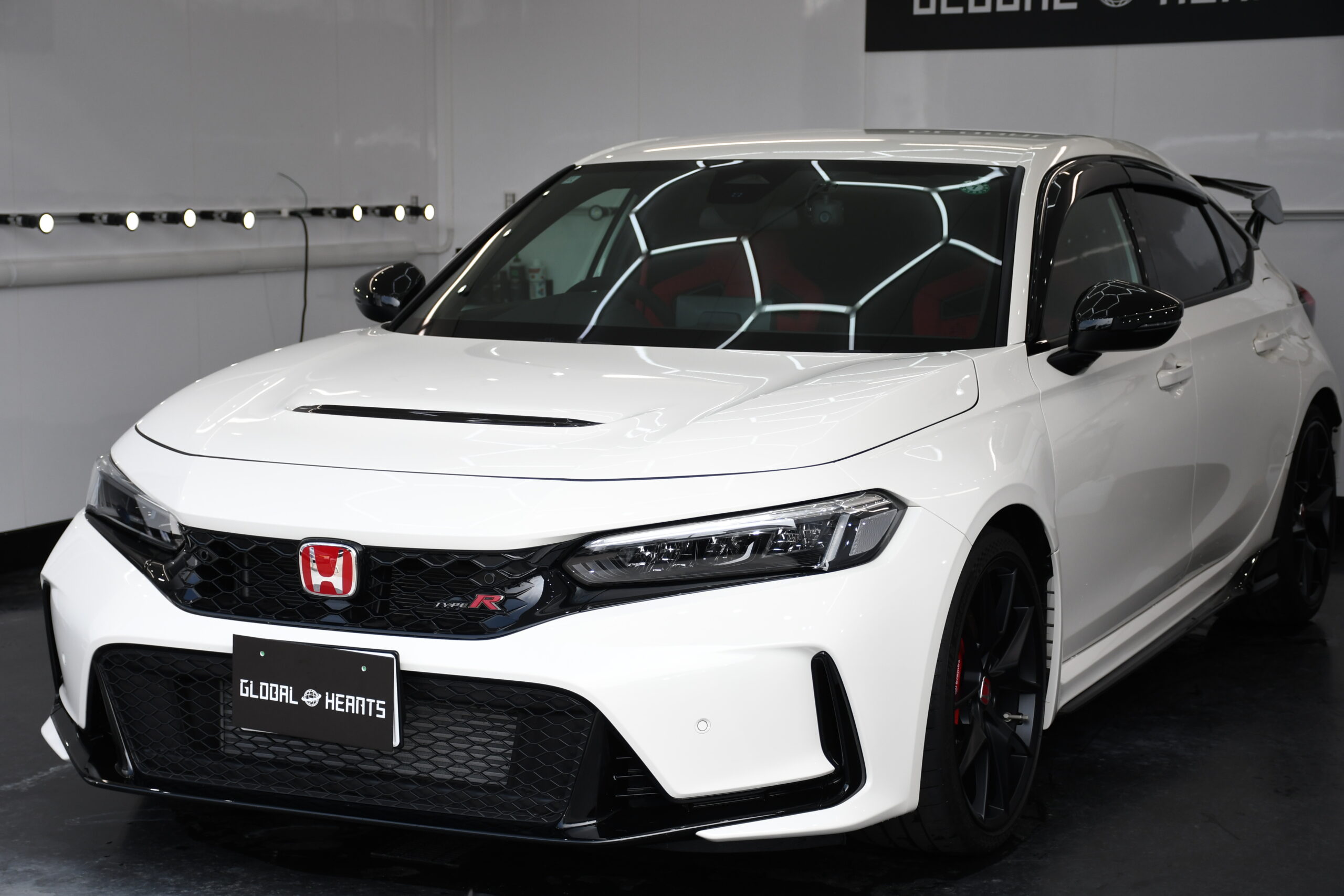 HONDA シビックTYPE R ×GTECHNIQ Crystal serum ultra施工！
