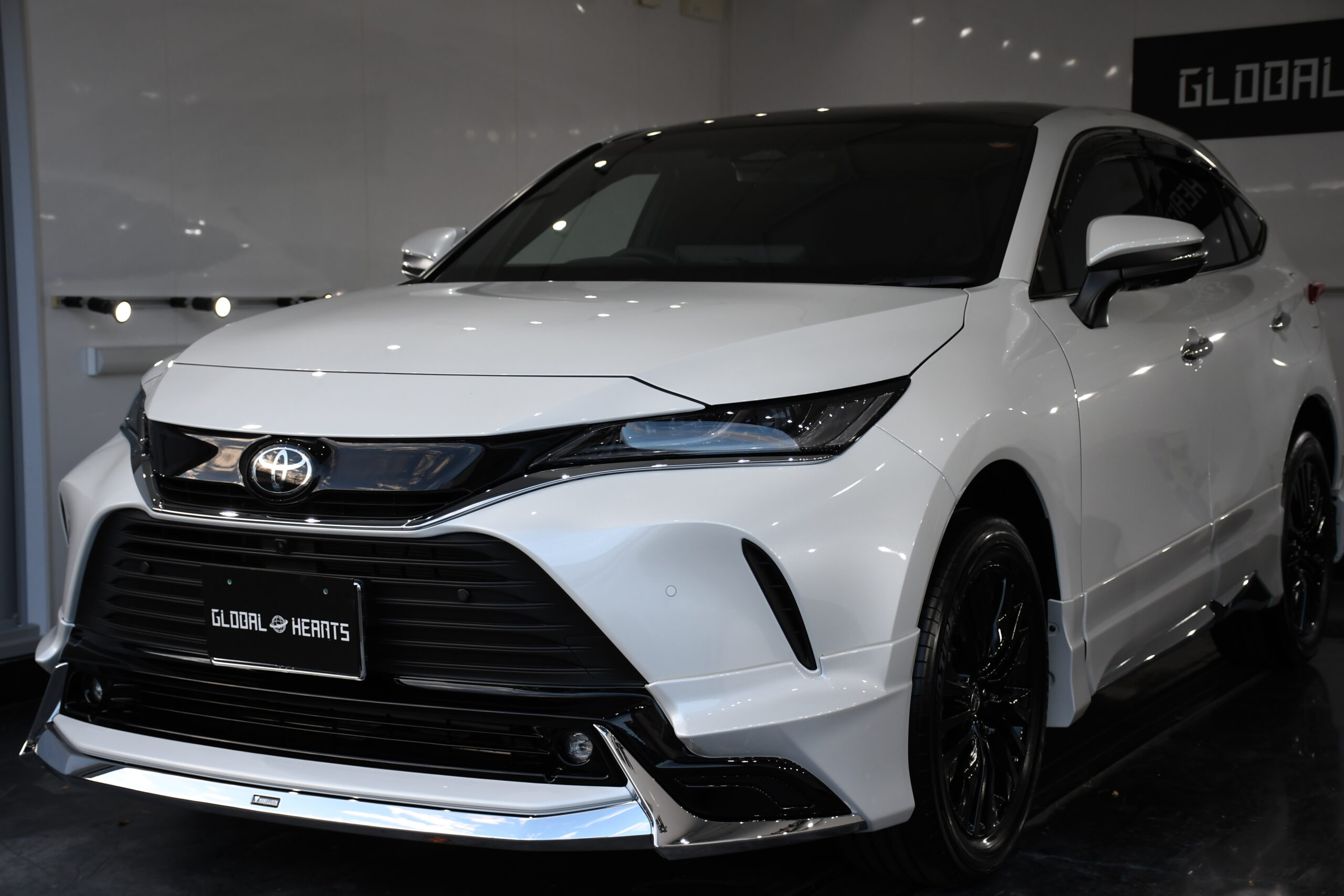 トヨタハリアー×GTECHNIQセラミックコーティング施工